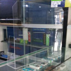 Contoh Sekat Counter Acrylic Ukuran 75x60cm